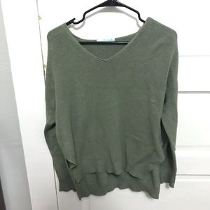 😻 Bundle 5 for $30 😻 green sweater